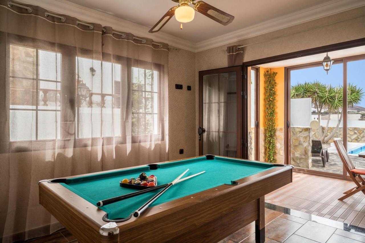 Villa Maria Tinajo Bagian luar foto